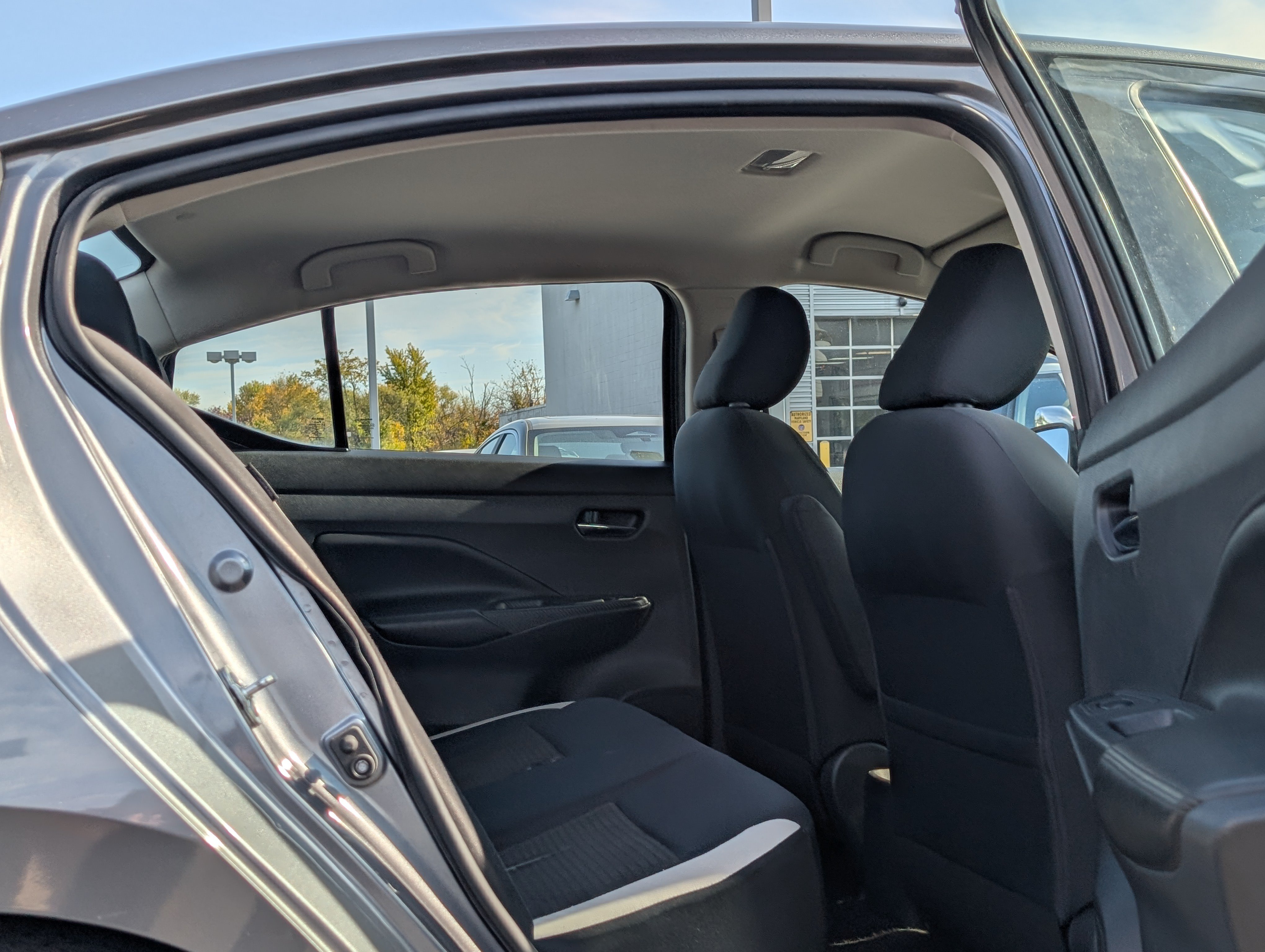 Used 2020 Nissan Versa SV FWD image 12