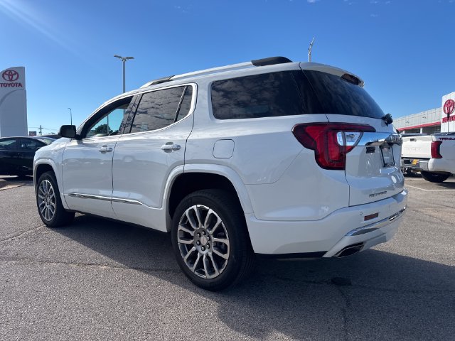 Used 2023 GMC Acadia Denali w/ Trailering Package FWD image 4