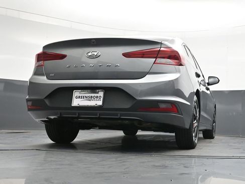 Used 2020 Hyundai Elantra SE FWD image 39