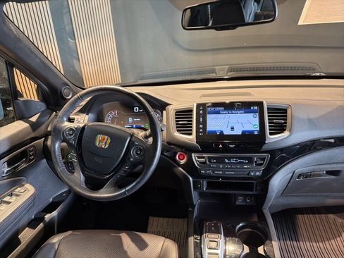 Used 2020 Honda Ridgeline Black Edition image 11