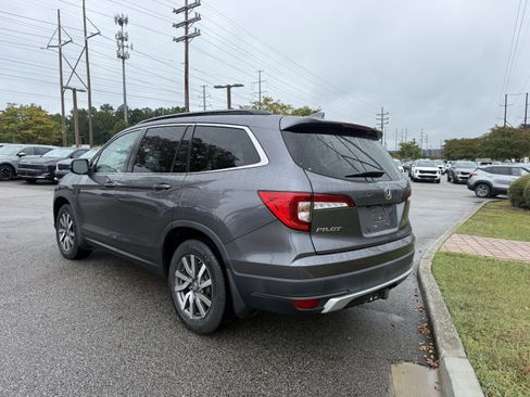 Used 2021 Honda Pilot EX image 6