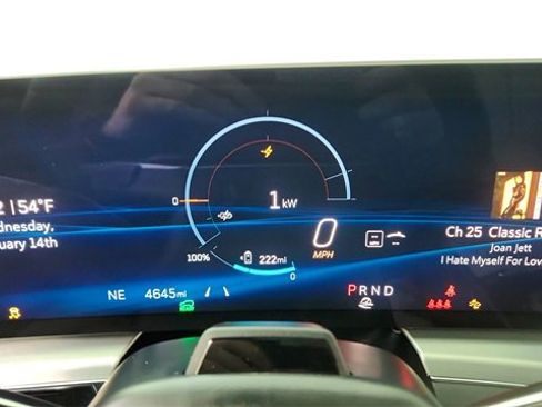 Used 2025 Cadillac Lyriq Luxury image 38