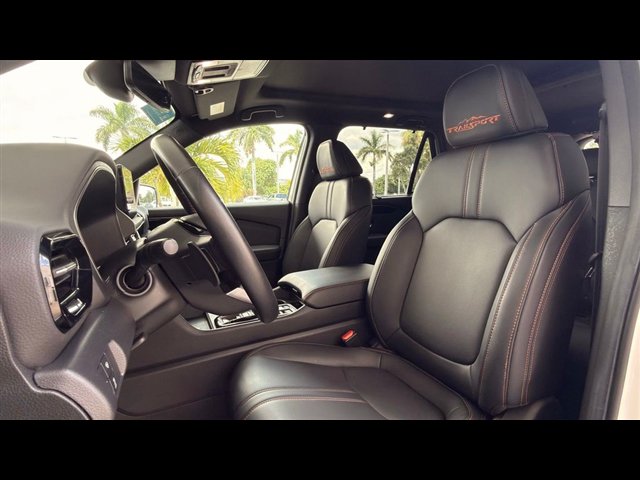 Certified 2025 Honda Pilot TrailSport image 4