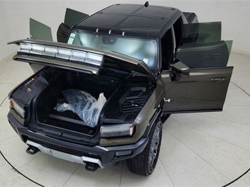 Used 2024 GMC Hummer EV 3X w/ LPO, Illumination Package image 83