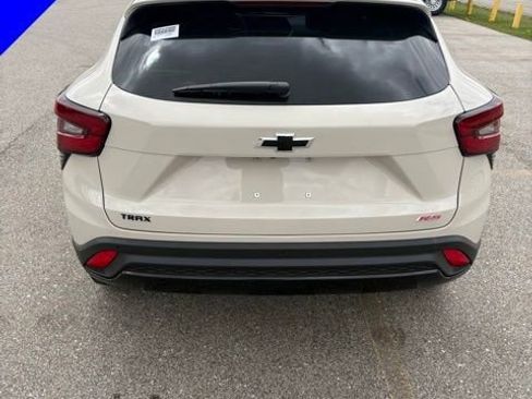 New 2026 Chevrolet Trax RS w/ Driver Confidence Package FWD image 4