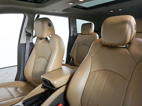 Used 2015 Buick Enclave Leather image 5