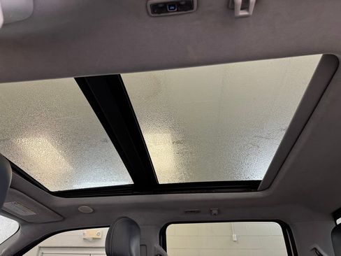 Used 2023 Ford F450 Limited w/ FX4 Off-Road Package image 18