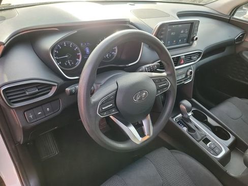 Used 2020 Hyundai Santa Fe SE image 11