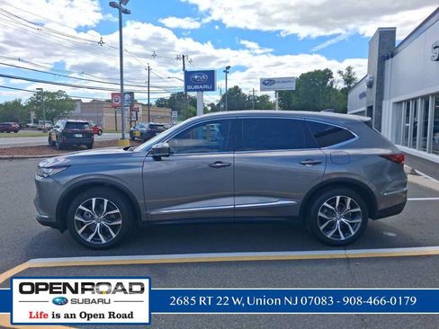 Used 2022 Acura MDX SH-AWD w/ Technology Package image 5