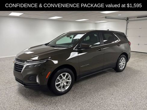Used 2023 Chevrolet Equinox LT image 3