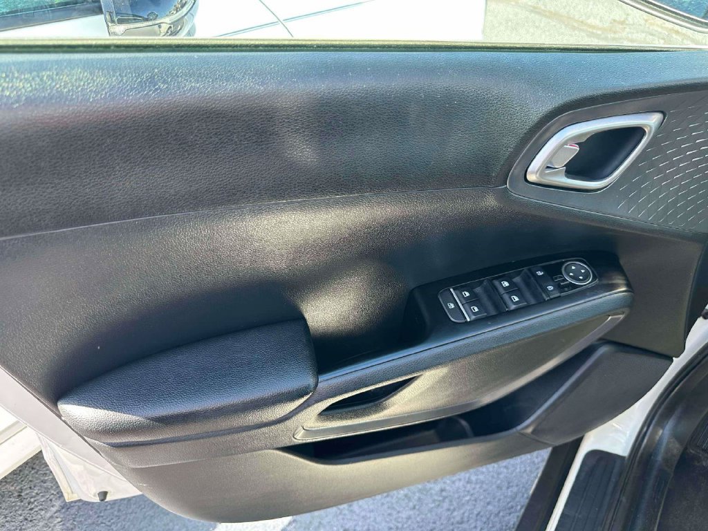 Used 2022 Kia Soul S FWD image 14