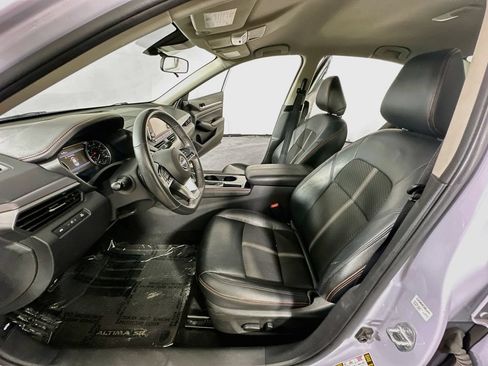 Used 2024 Nissan Altima 2.5 SR FWD image 15