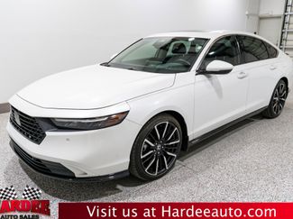 Used 2023 Honda Accord Touring video 2