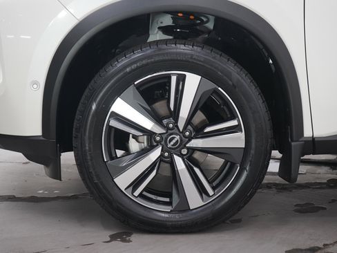 Used 2023 Nissan Rogue SL w/ SL Premium Package AWD/4WD image 30