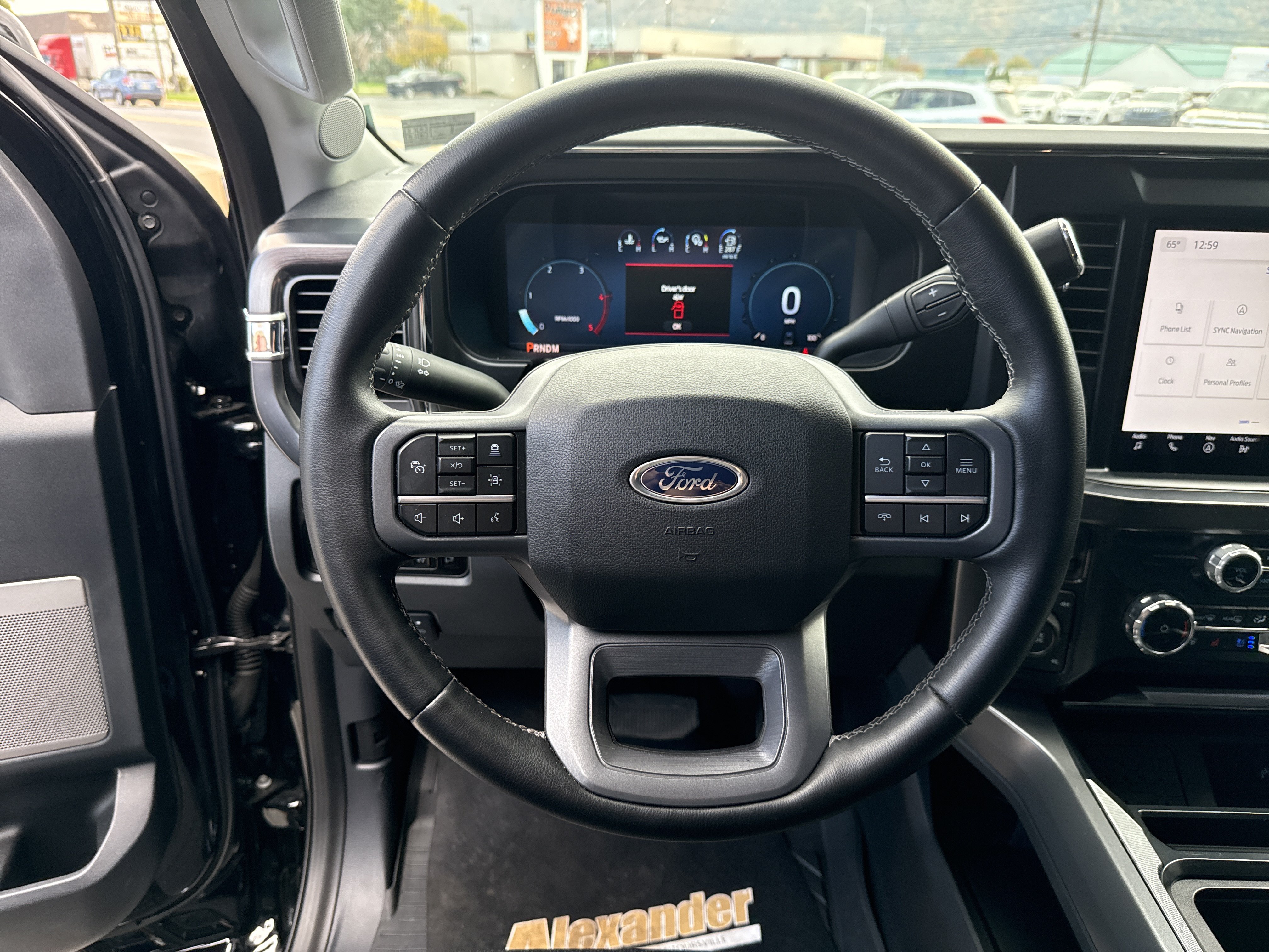 Used 2025 Ford F250 Lariat w/ Lariat Ultimate Package AWD/4WD image 17