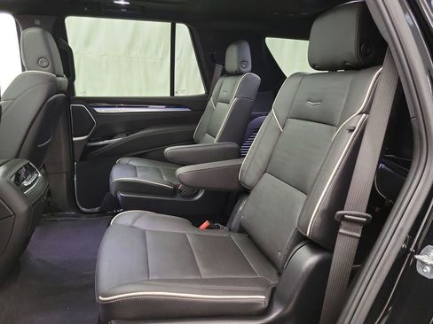 Certified 2025 Cadillac Escalade Premium Luxury w/ Touring Package image 10