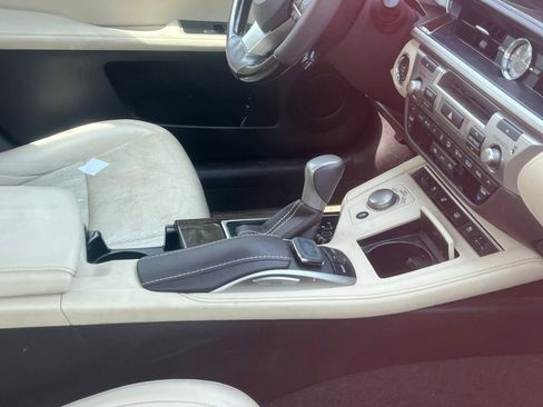 Used 2016 Lexus ES 350 w/ Luxury Package w/Wood Trim image 6