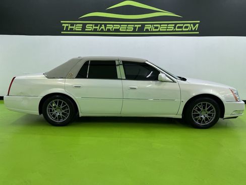 Used 2006 Cadillac DTS FWD image 11