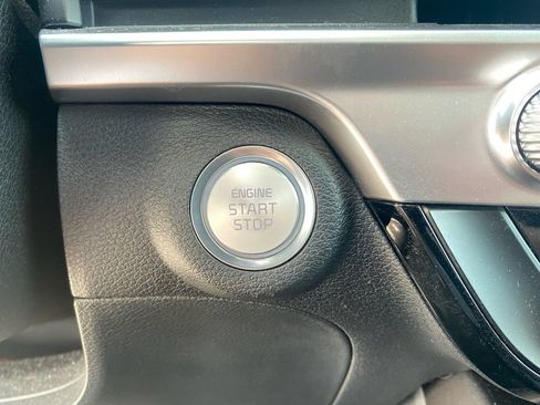 Used 2025 Kia Telluride S FWD image 18