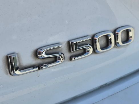 Used 2018 Lexus LS 500 F Sport w/ Accessory Package (Z2) AWD/4WD image 24
