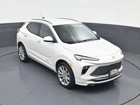 Used 2024 Buick Encore GX Avenir w/ Avenir Convenience Package AWD/4WD image 16