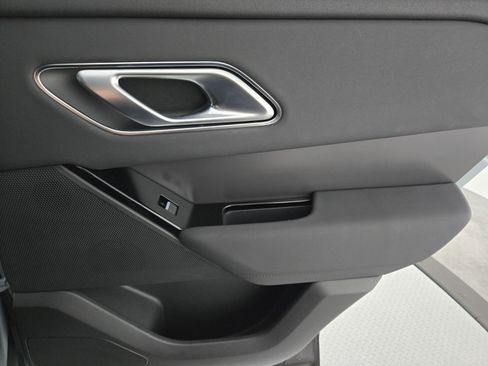 Used 2024 Land Rover Range Rover Velar Dynamic SE image 20