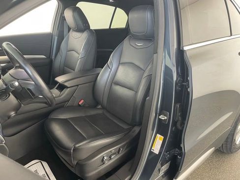 Used 2020 Cadillac XT4 Premium Luxury AWD/4WD image 33