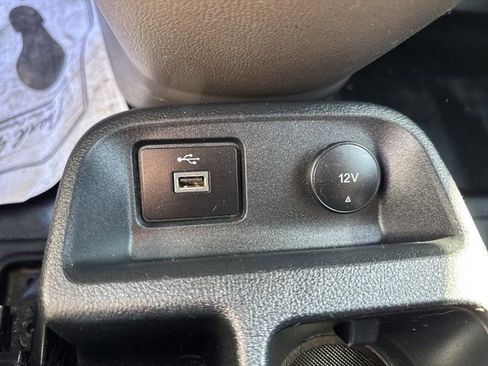 Used 2020 Ford Transit Connect XL image 15