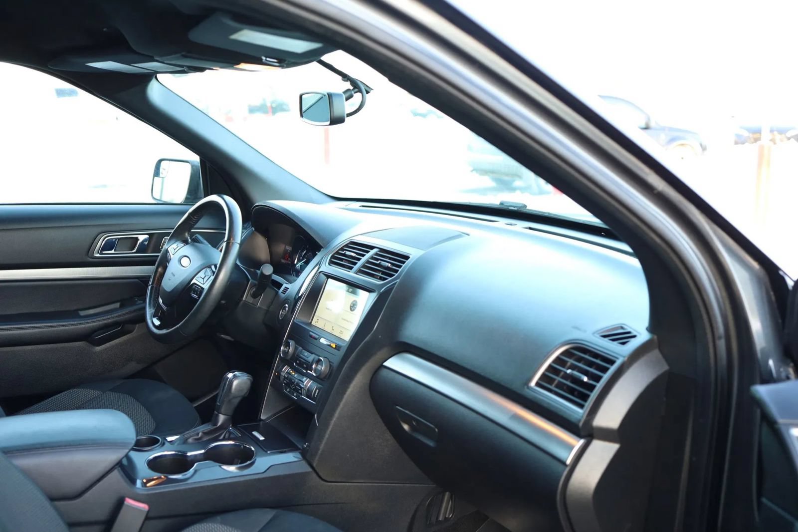 Used 2018 Ford Explorer XLT w/ Equipment Group 201A FWD image 56