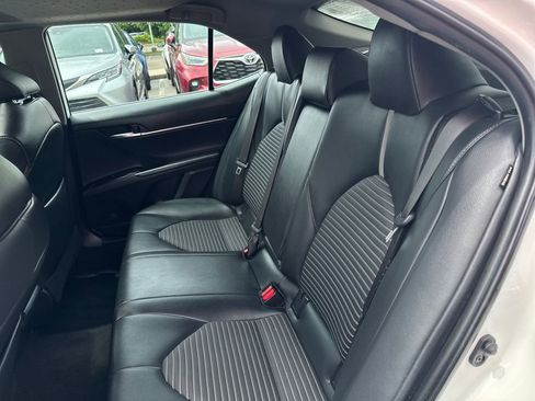 Used 2019 Toyota Camry SE FWD image 34