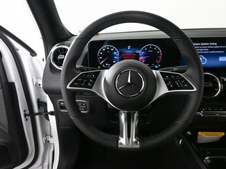 New 2026 Mercedes-Benz GLB 250 video 2