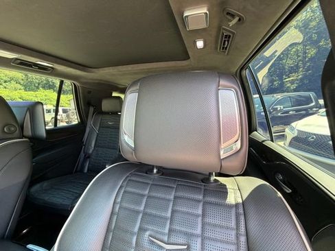 Used 2023 Cadillac Escalade Sport Platinum w/ LPO, ONYX Package AWD/4WD image 27