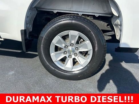 Used 2021 Chevrolet Silverado 1500 LT image 10