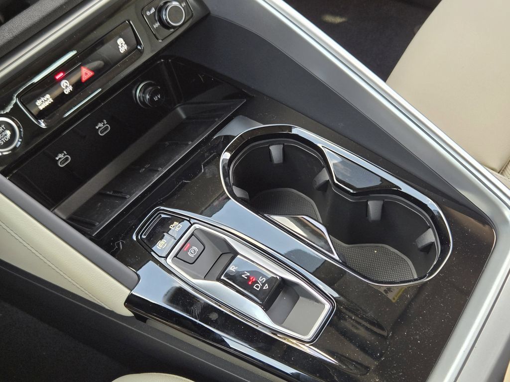 Certified 2025 Audi Q5 Prestige AWD/4WD image 25
