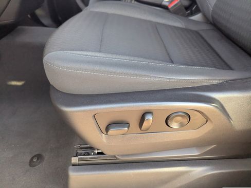 Certified 2022 Chevrolet Silverado 1500 Custom image 28