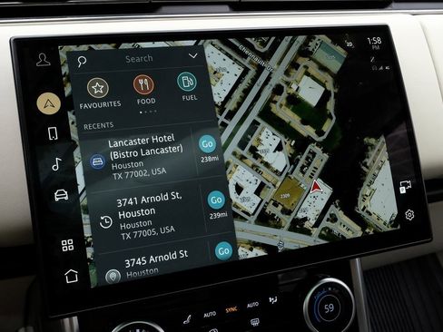 Used 2022 Land Rover Range Rover Long Wheelbase SE image 21