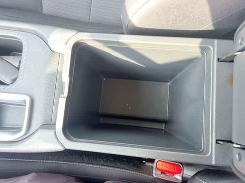 Used 2024 Nissan Sentra SV FWD image 27