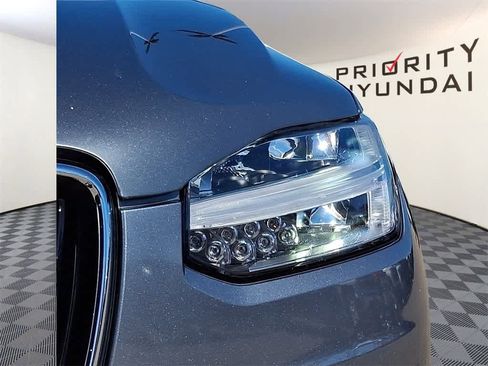 Used 2018 Volvo XC90 T6 Momentum w/ Convenience Package image 7