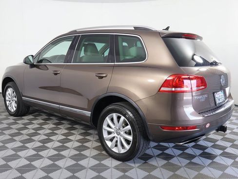 Used 2012 Volkswagen Touareg Sport AWD/4WD image 6
