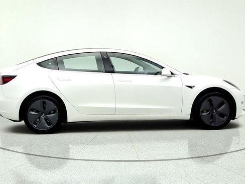 Used 2020 Tesla Model 3 Standard Range Plus RWD image 4