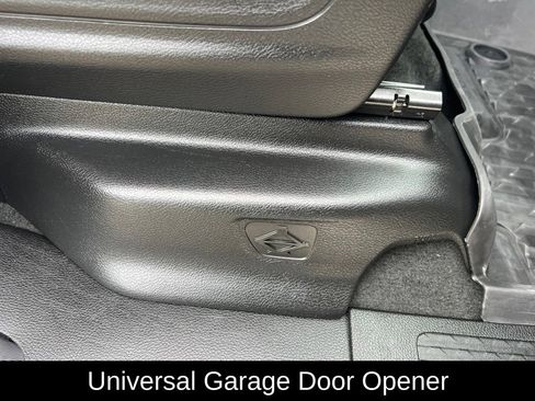 Used 2023 RAM 1500 Big Horn AWD/4WD image 17