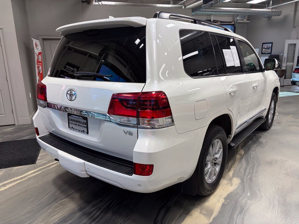 Used 2016 Toyota Land Cruiser AWD/4WD image 45