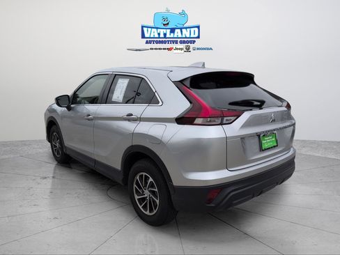 Used 2024 Mitsubishi Eclipse Cross ES image 3