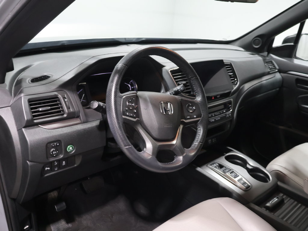 Used 2023 Honda Passport EX-L image 16