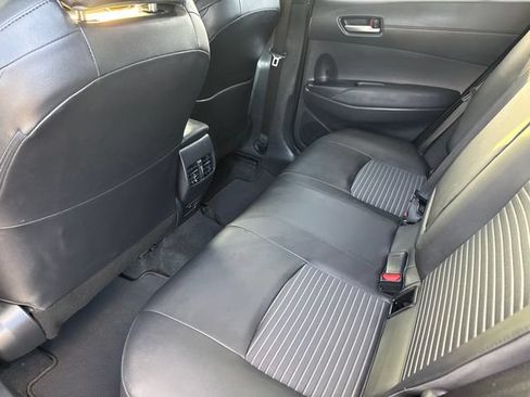 Used 2024 Toyota Corolla Cross AWD Hybrid w/ Convenience Package image 17