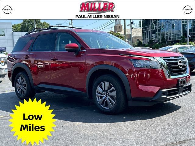 Certified 2024 Nissan Pathfinder SV w/ SV Premium Package AWD/4WD image 1