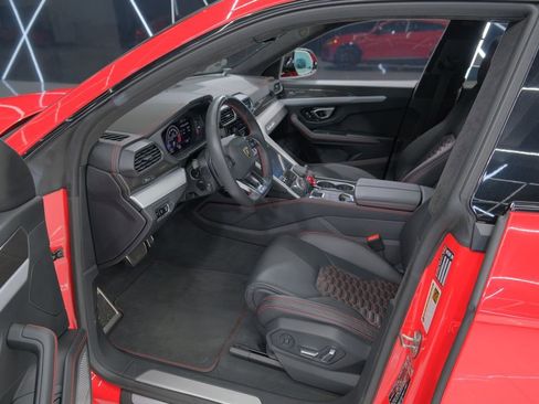 Used 2021 Lamborghini Urus image 41