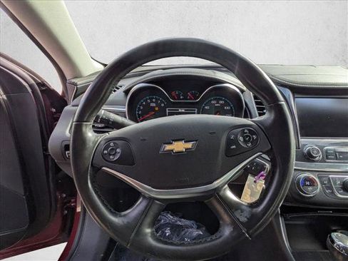 Used 2016 Chevrolet Impala LT w/ Convenience Package image 18