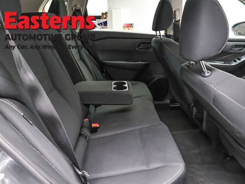Used 2024 Nissan Rogue S AWD/4WD image 24