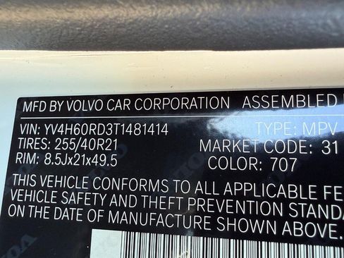 New 2026 Volvo XC60 T8 Ultra w/ Climate Package AWD/4WD image 18